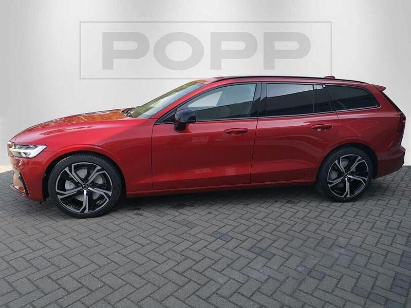 Gebraucht Volvo V60 Plus 197 PS (144 kW) 2025 Rot Kombi