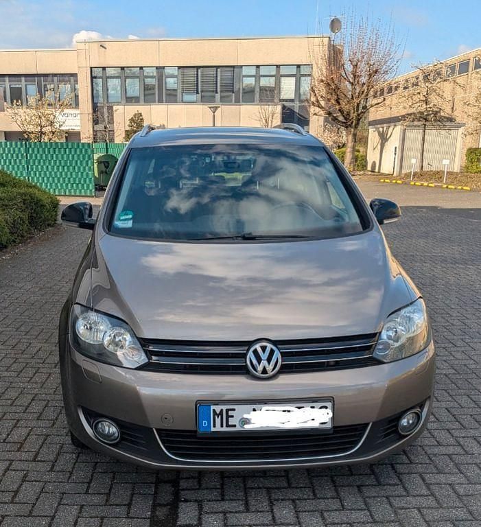Gebraucht VW Golf Plus Cross Trendline 105 PS (77 kW) 2012 Braun Van / Kleinbus