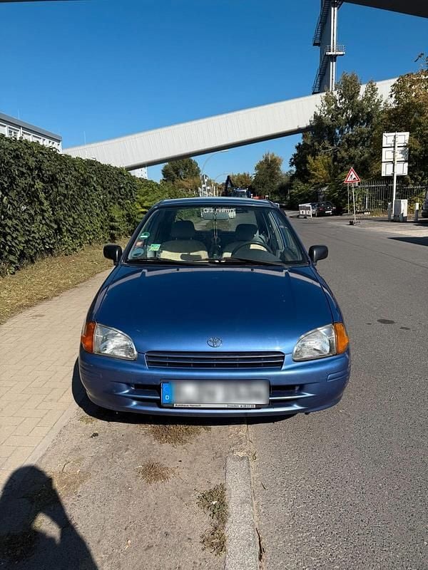 Blau Gebraucht 1996 Toyota Starlet Kleinwagen | 2.500 € (Guter Preis) - Bild 1/4