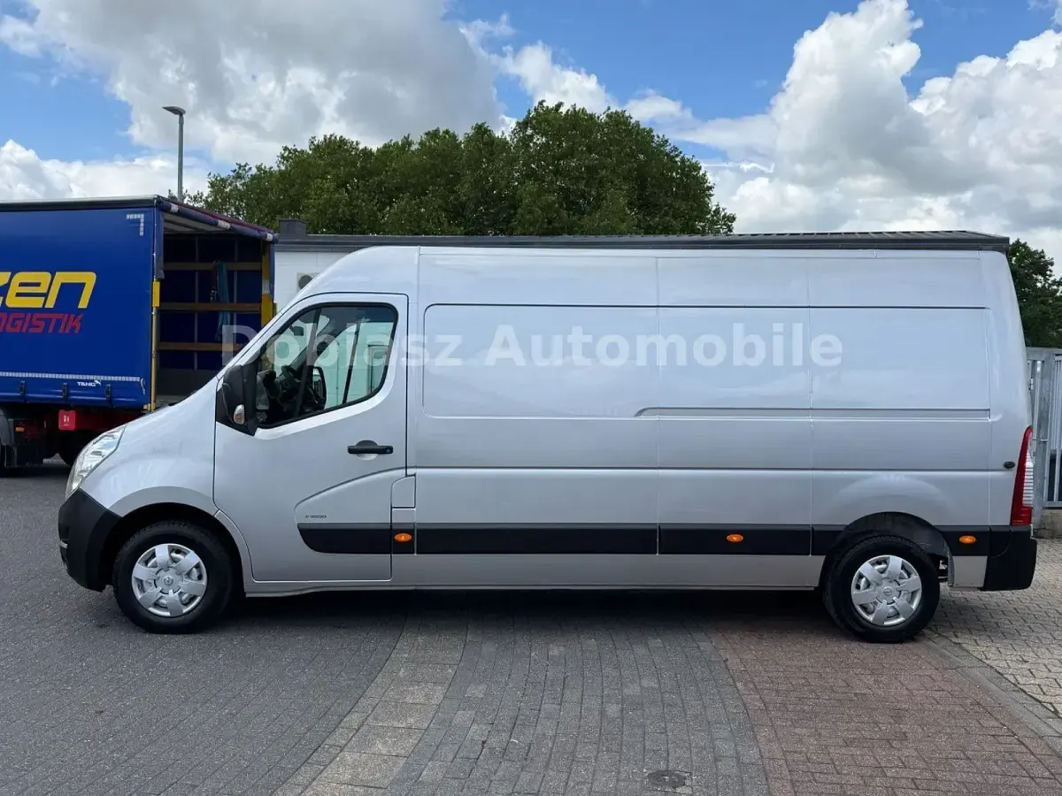 Gebraucht Opel Movano 145 PS (106 kW) 2011 Silber Van / Kleinbus