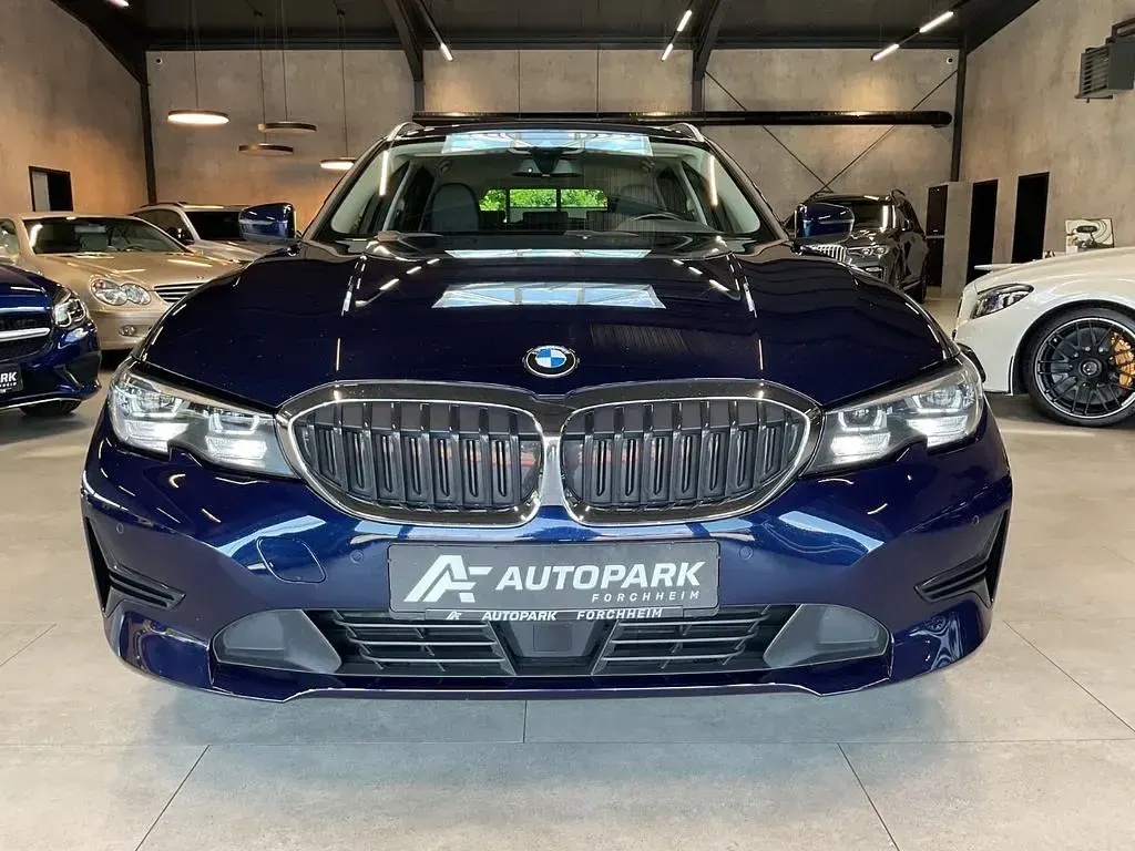 Gebraucht BMW 320 Advantage 375 PS (275 kW) 2022 Blau Kombi