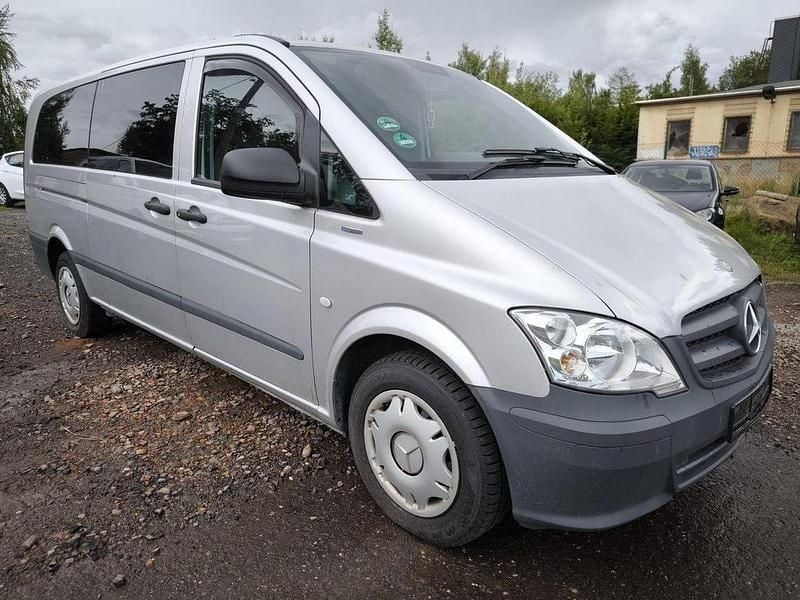 Silber Gebraucht 2014 Mercedes Vito Van / Kleinbus | 11.490 € (Superpreis) - Bild 1/4