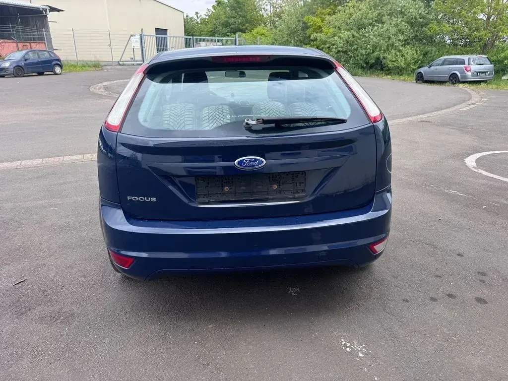 Używany Ford Focus 101 KM (74 kW) 2009 Sedan/Limuzyna