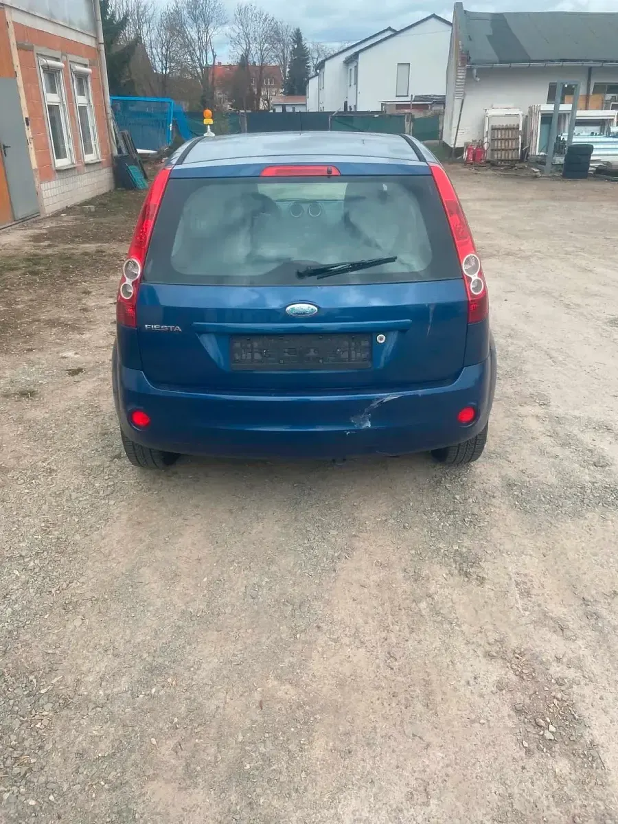 Usata Ford Fiesta 79 CV (58 kW) 2008 Blu Utilitaria