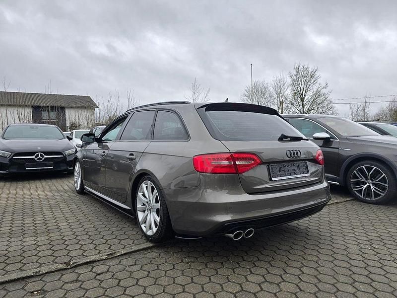 Gebraucht Audi A4 Ambiente 150 PS (110 kW) 2015 Grau Kombi
