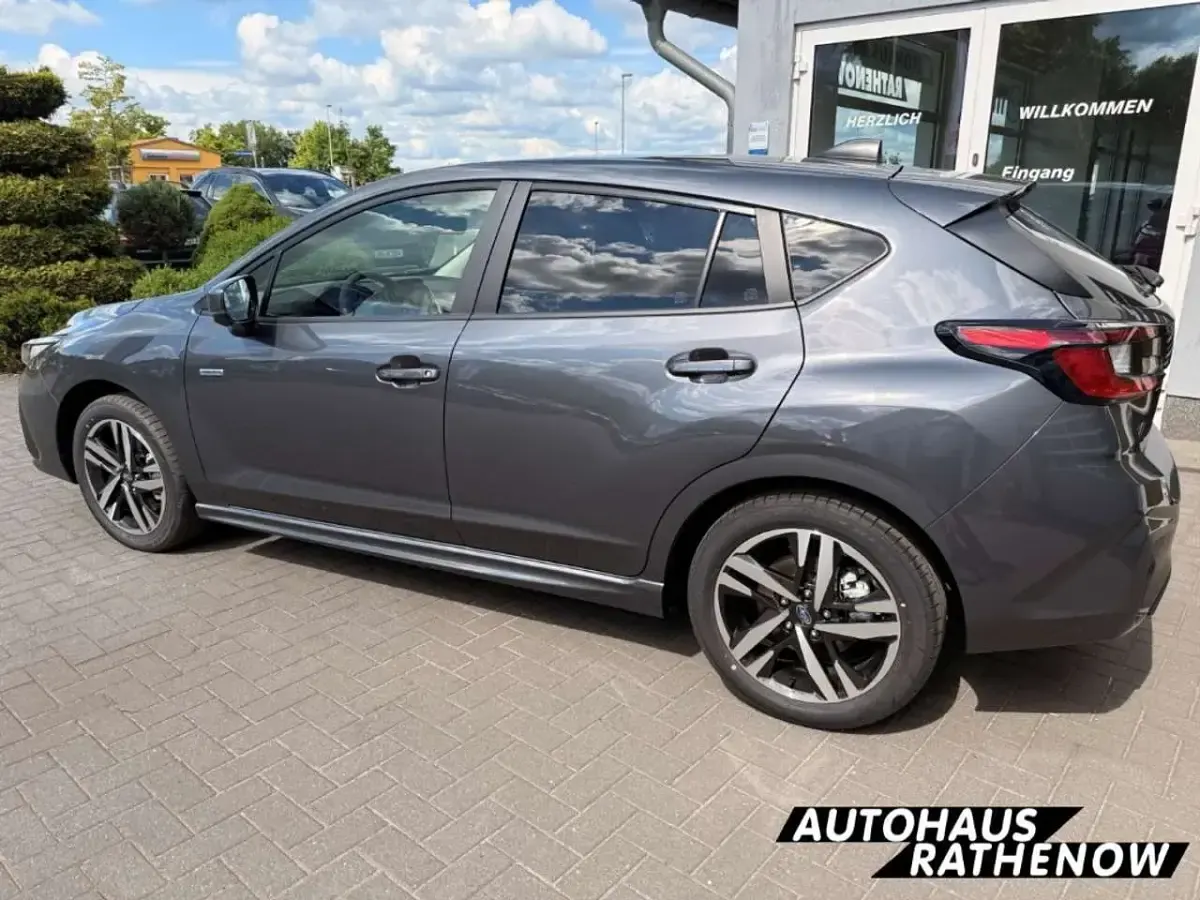 Neu Subaru Impreza Platinum 136 PS (100 kW) 2026 Magnetite grey metallic Kleinwagen
