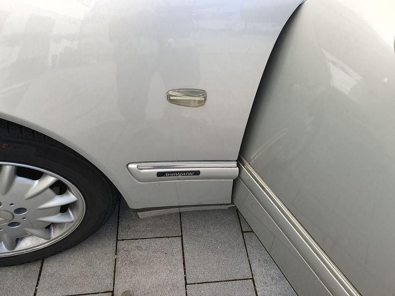 Gebraucht Mercedes E320 Avantgarde 224 PS (164 kW) 1998 Silber Limousine