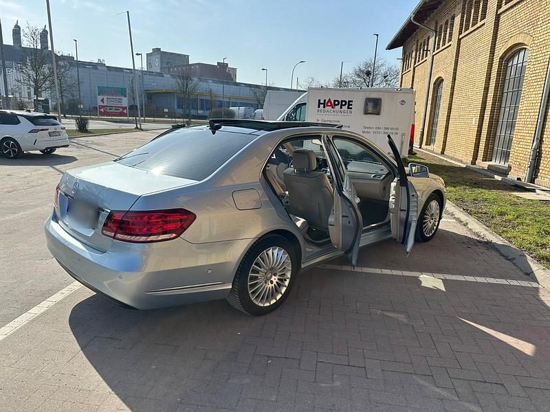Gebraucht Mercedes E350 258 PS (189 kW) 2014 Silber Limousine