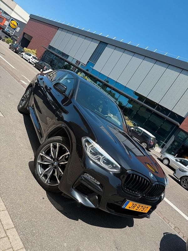 Schwarz Gebraucht 2019 BMW X4 SUV | 33.800 € (Etwas zu teuer) - Bild 1/4