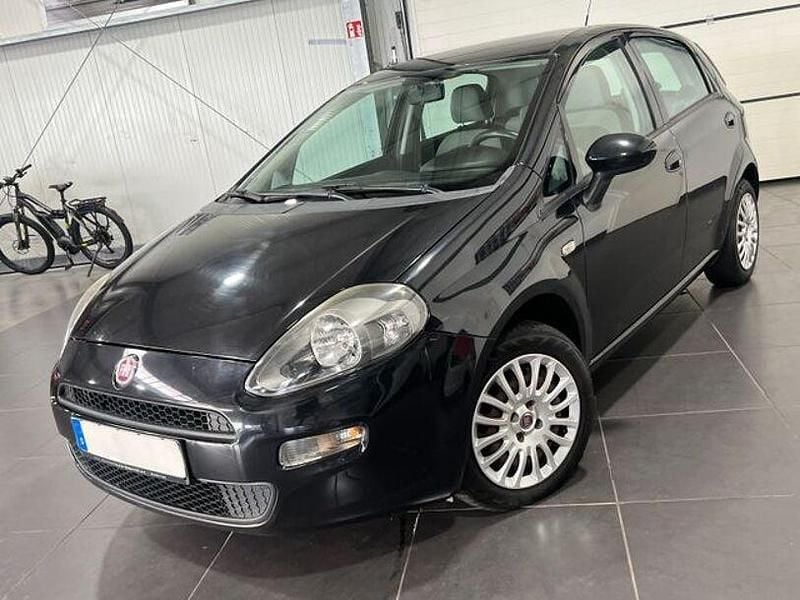 Schwarz Gebraucht 2013 Fiat Punto Limousine | 2.995 € (Fairer Preis) - Bild 1/4