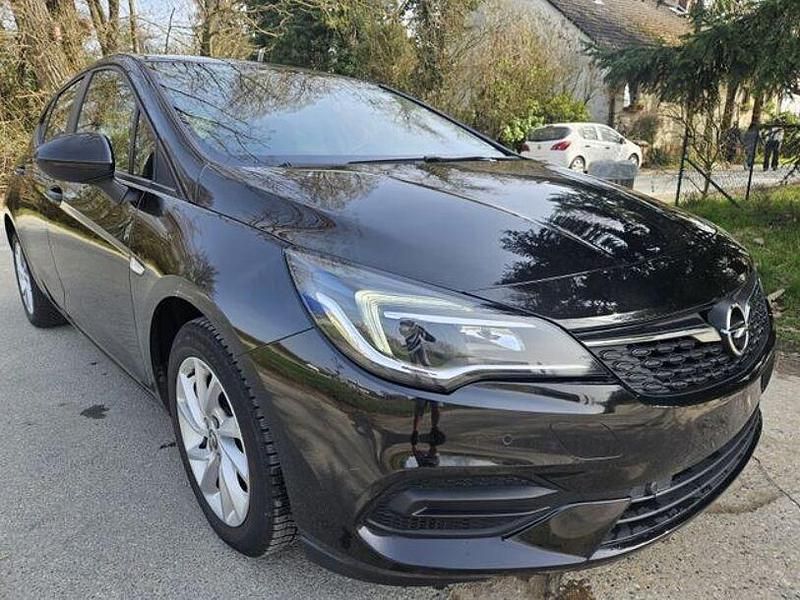 Gebraucht Opel Astra Edition 105 PS (77 kW) 2020 Andere Limousine