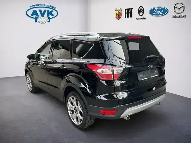 Używany Ford Kuga Titanium 150 KM (110 kW) 2019 Czarny SUV