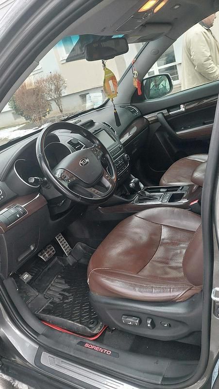 Gebraucht Kia Ceed 196 PS (144 kW) 2014 Braun Kleinwagen