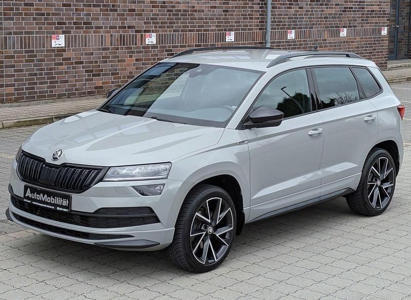 Grau Gebraucht 2019 Skoda Karoq SportLine SUV | 18.499 € (Fairer Preis) - Bild 1/4