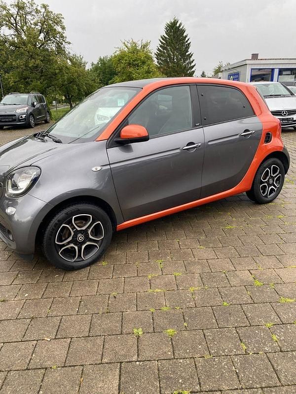 Usata Smart ForFour Basis 71 CV (52 kW) 2016 Grigio Utilitaria