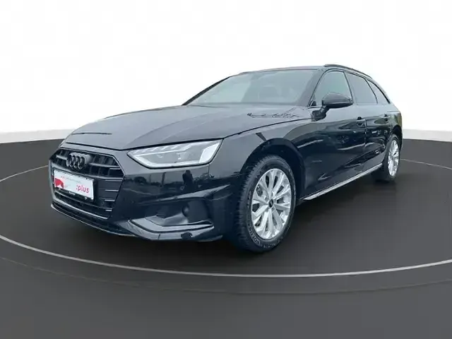 Gebraucht Audi A4 Advanced 163 PS (119 kW) 2021 Mythosschwarz metallic Kombi