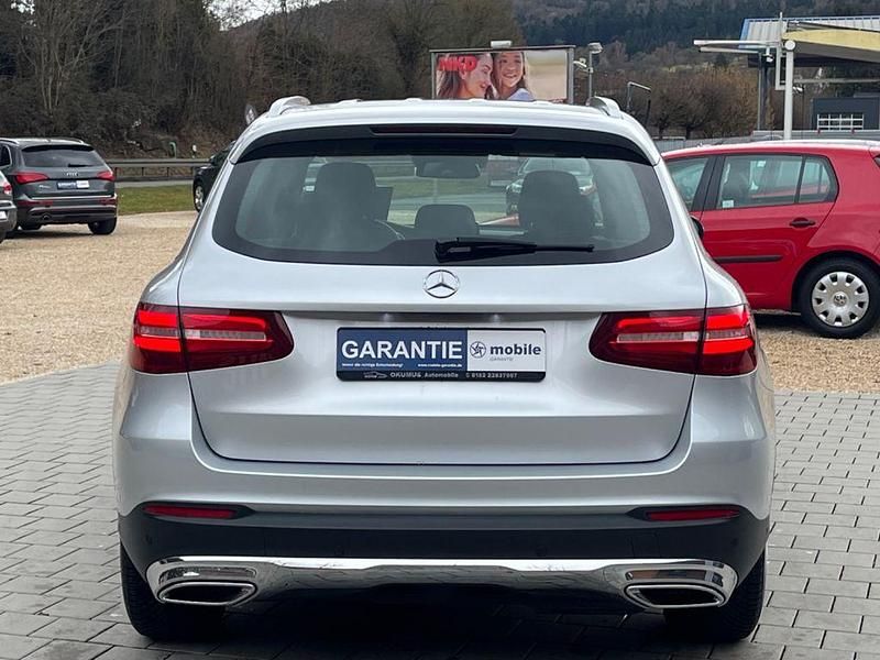 Gebraucht Mercedes GLC220 Exclusive 170 PS (125 kW) 2018 Silber SUV