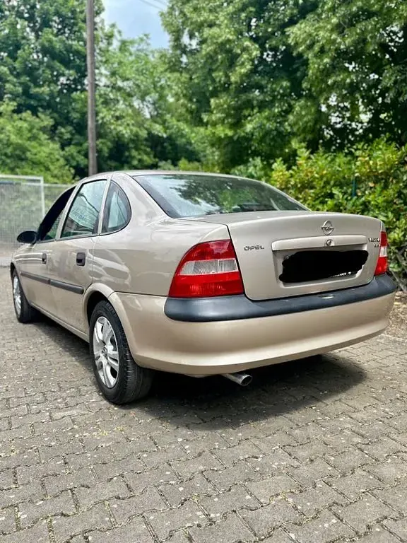 Gebraucht Opel Vectra 101 PS (74 kW) 1997 Grau Limousine