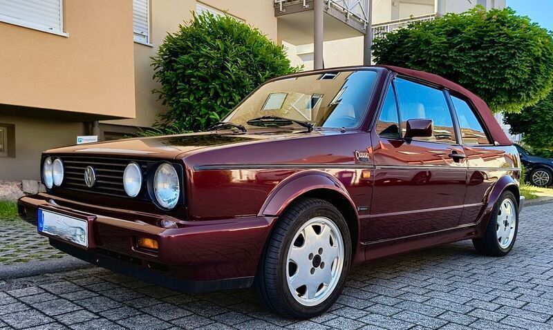 Violet Gebraucht 1992 VW Golf Cabriolet Classicline Cabrio | 17.980 € - Bild 1/4