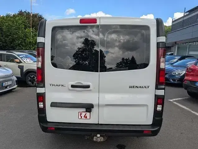 Gebraucht Renault Trafic Komfort 2019 Weiss Van / Kleinbus
