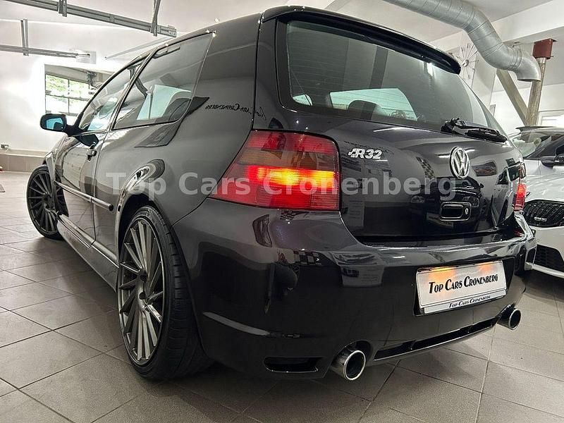 Gebraucht VW Golf IV R 241 PS (177 kW) 2002 Schwarz Limousine
