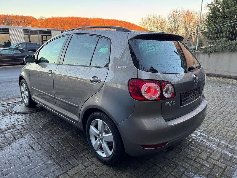 Gebraucht VW Golf VI 122 PS (89 kW) 2010 Grau Kleinwagen