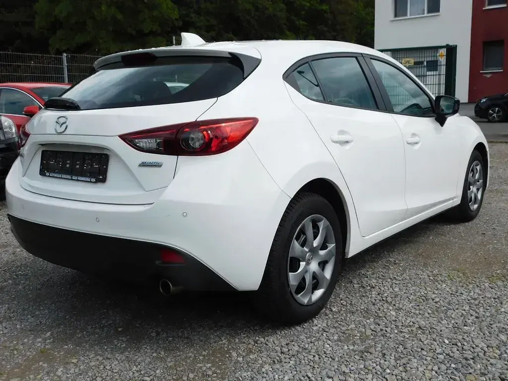 Usata Mazda 3 Prime-Line 101 CV (74 kW) 2014 Bianco Berlina