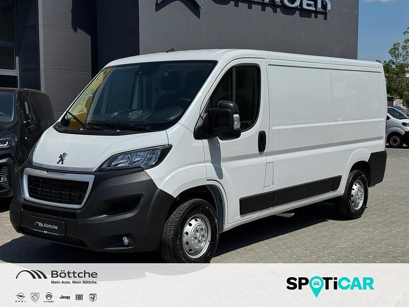 Weiß Gebraucht 2024 Peugeot Boxer Van | 24.950 € (Superpreis) - Bild 1/4