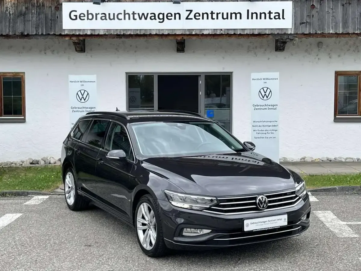 Gebraucht VW Passat Business 200 PS (147 kW) 2024 Grau Kombi