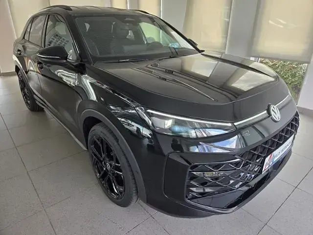 Gebraucht VW T-Roc R-line 150 PS (110 kW) 2026 Schwarz SUV
