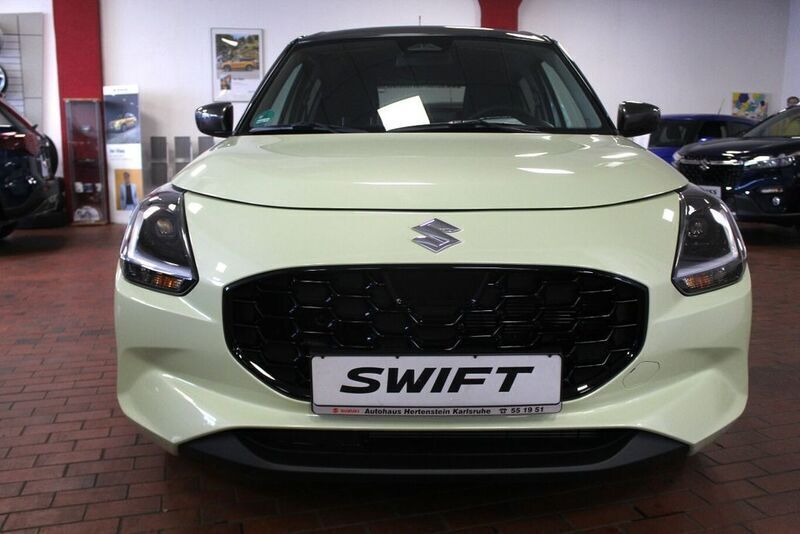 Gelb Gebraucht 2024 Suzuki Swift Comfort Kleinwagen | 19.950 € (Teuer) - Bild 1/4
