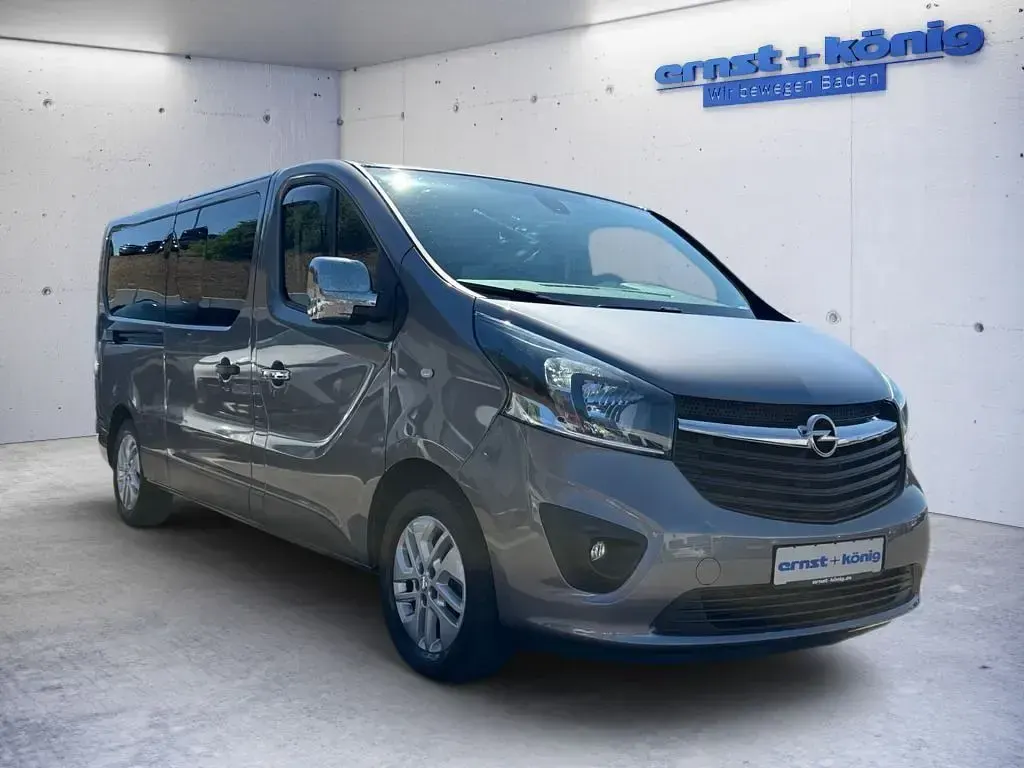 Gebraucht Opel Vivaro S 145 PS (106 kW) 2017 Silber Van / Kleinbus