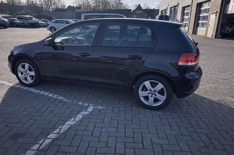 Gebraucht VW Golf VII Style 105 PS (77 kW) 2012 Blau Limousine