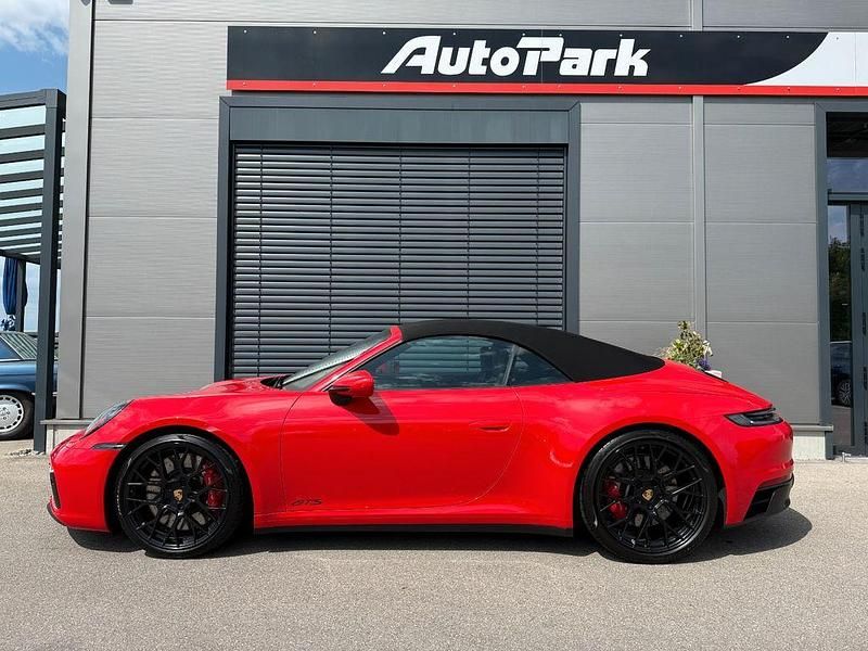 Rot Gebraucht 2022 Porsche 911 Carrera GTS Cabrio | 144.870 € (Guter Preis) - Bild 1/4