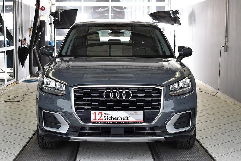 Gebraucht Audi Q2 Advanced 150 PS (110 kW) 2019 Grau SUV