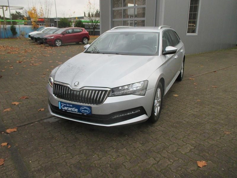 Gebraucht Skoda Superb Ambition 150 PS (110 kW) 2024 Silber Kombi