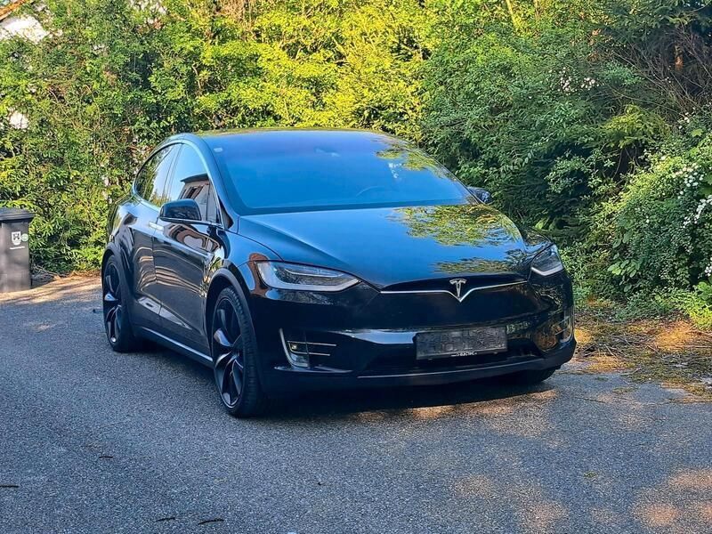 Schwarz Gebraucht 2016 Tesla Model X SUV | 33.900 € (Fairer Preis) - Bild 1/4