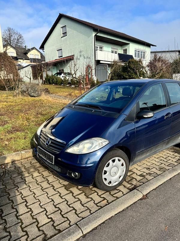 Blau Gebraucht 2007 Mercedes A150 Classic Van / Kleinbus | 2.350 € (Fairer Preis) - Bild 1/4