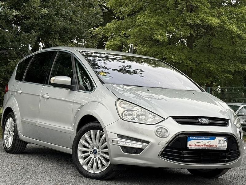 Silber Gebraucht 2015 Ford S-MAX Titanium Van / Kleinbus | 8.999 € (Guter Preis) - Bild 1/4