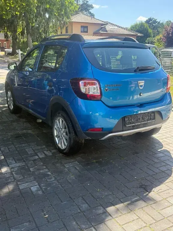 Gebraucht Dacia Sandero Prestige 90 PS (66 kW) 2013 Blau Limousine