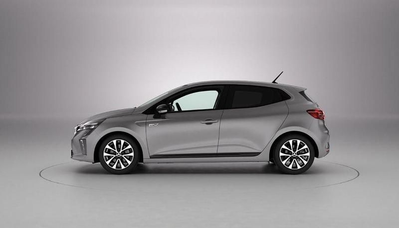 Neu Mitsubishi Colt Plus 143 PS (105 kW) 2025 Grau Limousine