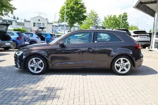 Gebraucht Audi A3 Sport 150 PS (110 kW) 2017 Braun Limousine