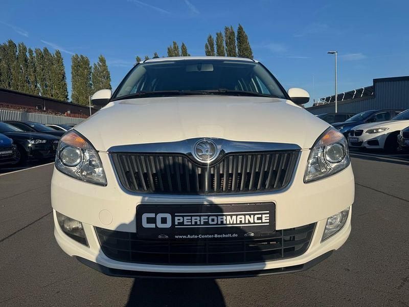 Gebraucht Skoda Roomster Fresh 105 PS (77 kW) 2014 Weiß Van / Kleinbus