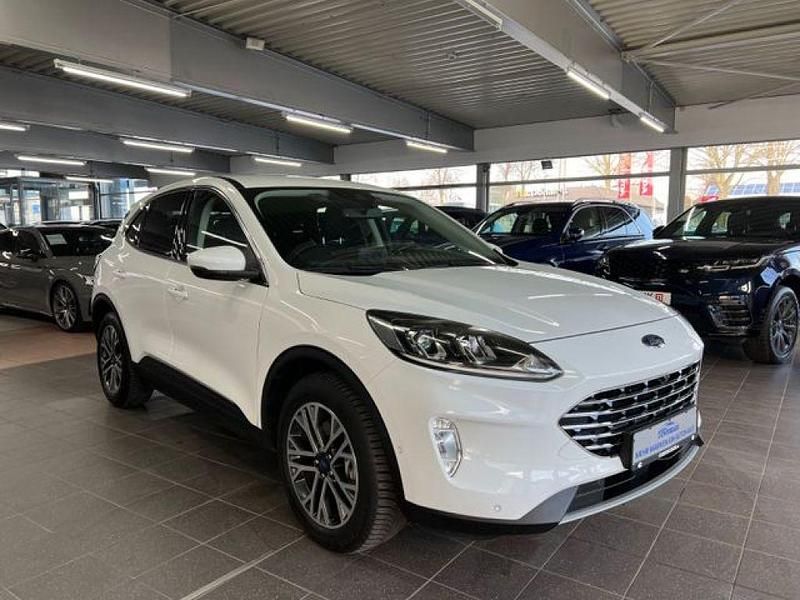 Gebraucht Ford Kuga Titanium 152 PS (111 kW) 2020 Frozen white SUV
