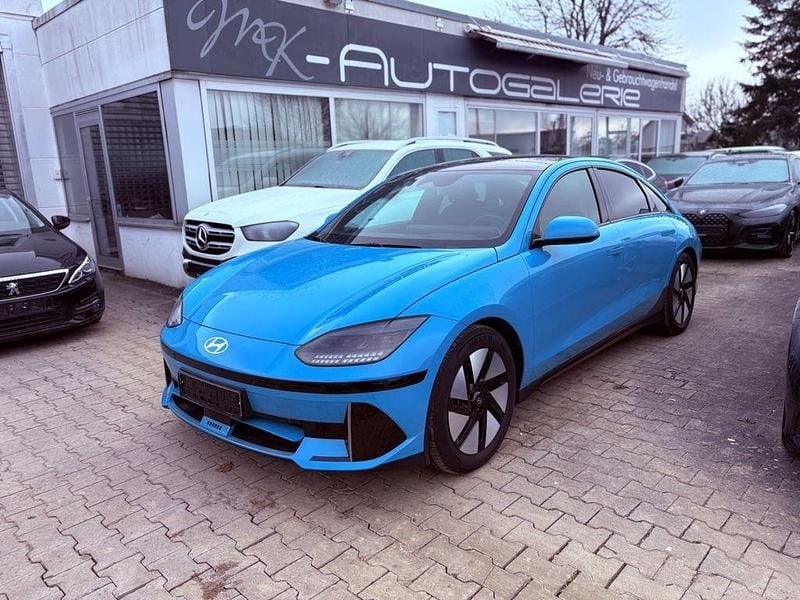 Blau Gebraucht 2024 Hyundai Ioniq 6 Techniq Limousine | 29.990 € (Superpreis) - Bild 1/4