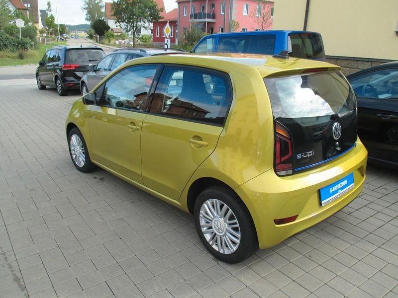 Gebraucht VW e-up! Move 61 kW (83 PS) 2019 Gelb Kleinwagen