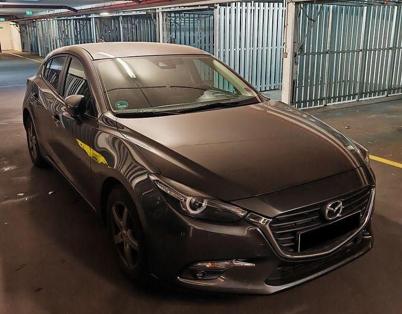 Grau Gebraucht 2018 Mazda 3 Limousine | 13.800 € (Fairer Preis) - Bild 1/4