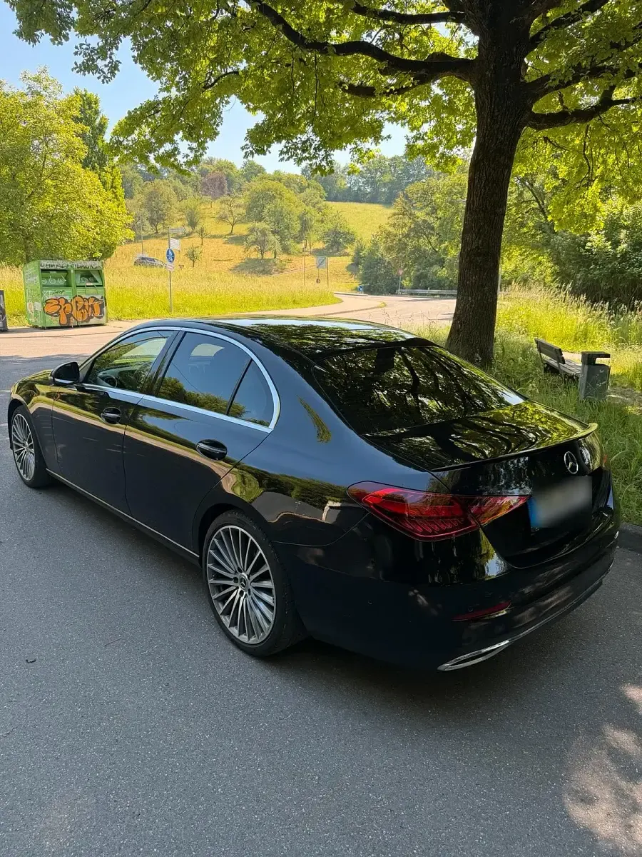 Gebraucht Mercedes C180 170 PS (125 kW) 2024 Schwarz Limousine