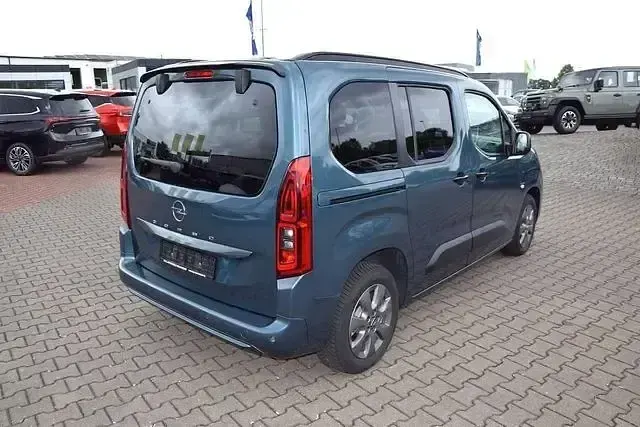 Gebraucht Opel Combo Edition 110 PS (80 kW) 2025 Blau Van / Kleinbus