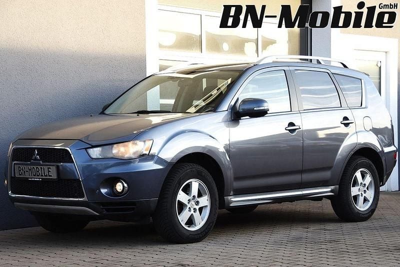 Grau Gebraucht 2010 Mitsubishi Outlander Invite SUV | 4.980 € (Guter Preis) - Bild 1/4